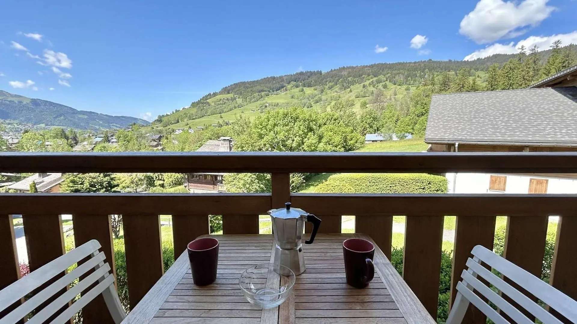 Studio Confortable Avec Balcon, Proche Des Pistes - 2 Couchages A Demi-Quartier - Fr-1-597-18 0*,  France